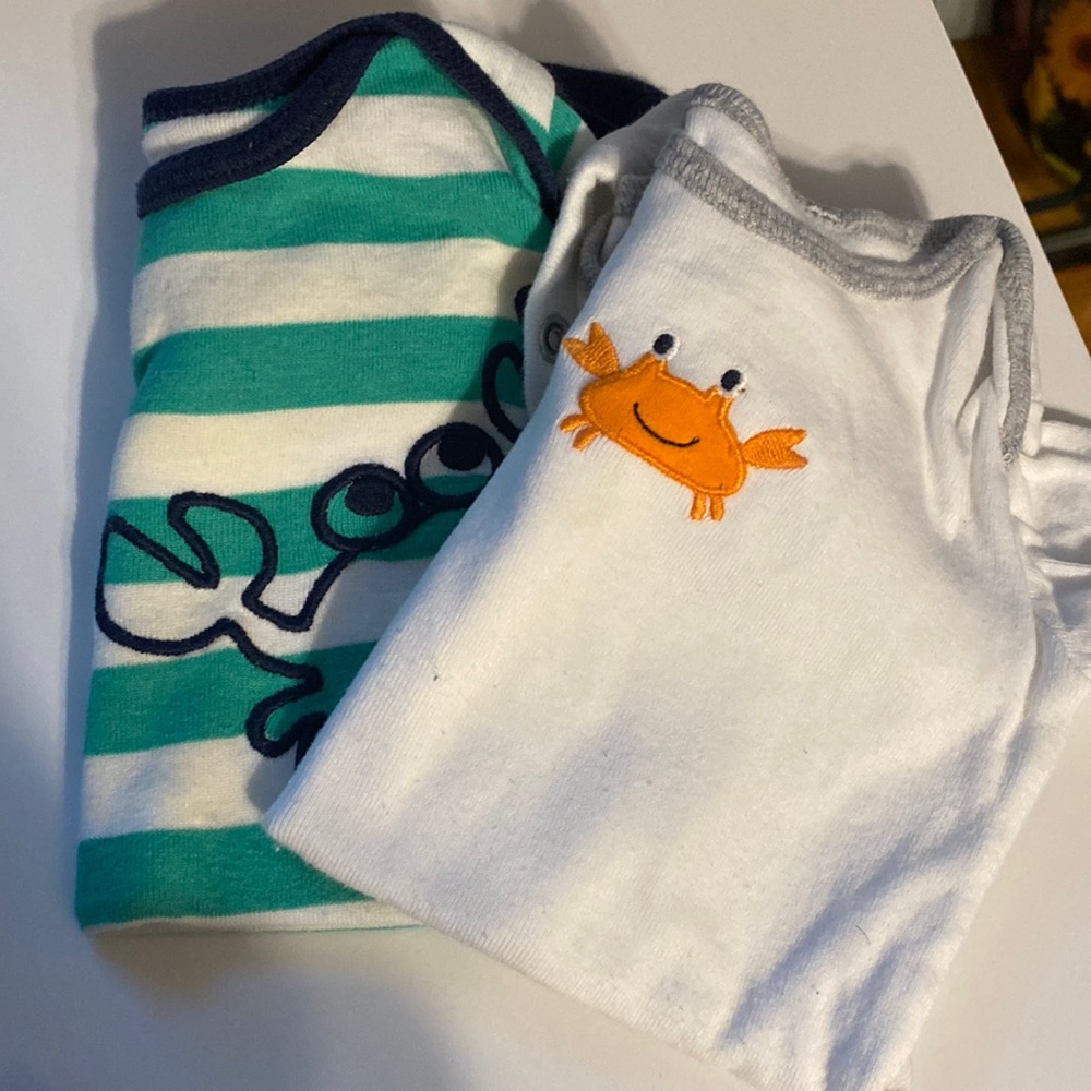 0-3 month short sleeve onesies - unisex